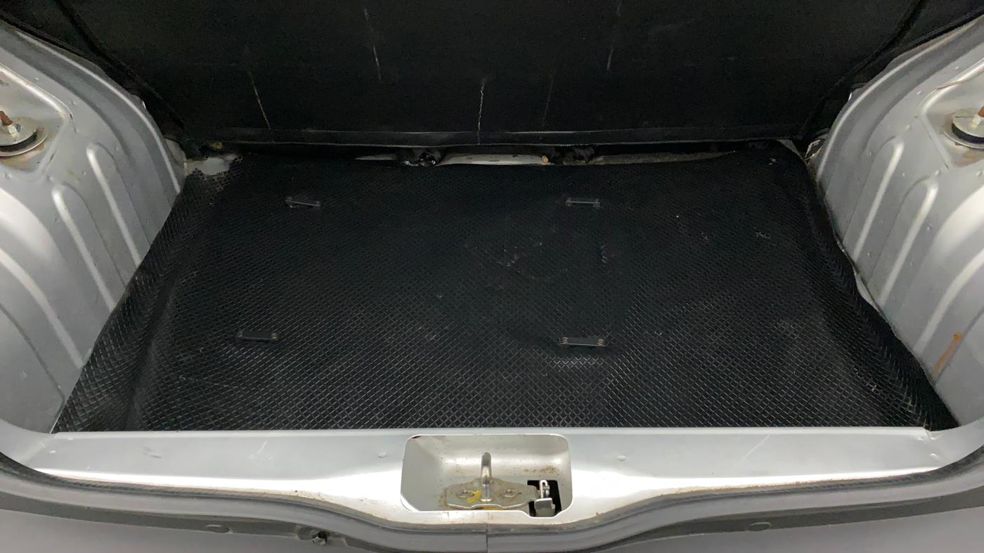 2019 Renault Kwid RXT 1.0 (O), Petrol, Manual, 55,637 km, Boot Inside