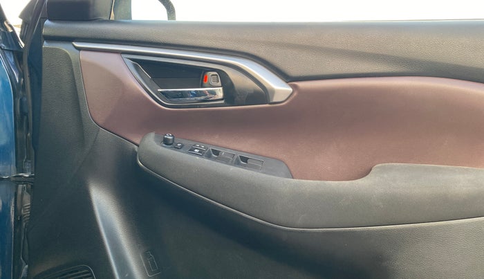 2024 Maruti Grand Vitara DELTA CNG, CNG, Manual, 54,913 km, Driver Side Door Panels Control