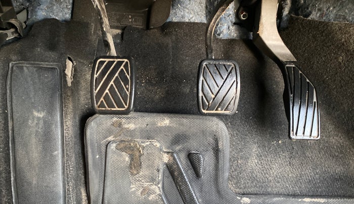 2024 Maruti Grand Vitara DELTA CNG, CNG, Manual, 54,913 km, Pedals