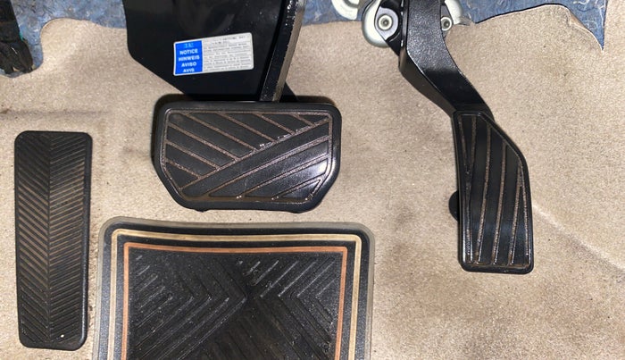 2017 Maruti Ciaz ALPHA  AT 1.4  PETROL, Petrol, Automatic, 28,176 km, Pedals