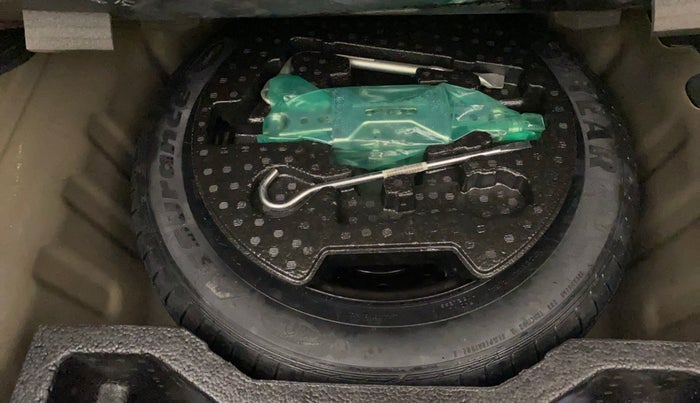 2017 Maruti Ciaz ALPHA  AT 1.4  PETROL, Petrol, Automatic, 28,176 km, Spare Tyre