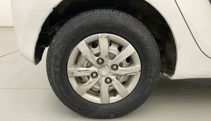 2014 Hyundai Eon ERA +, Petrol, Manual, 45,069 km, Right Rear Wheel