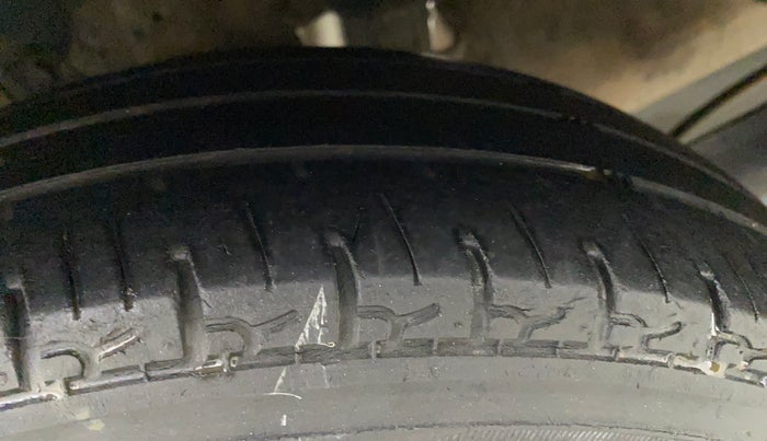2014 Hyundai Eon ERA +, Petrol, Manual, 45,069 km, Right Rear Tyre Tread