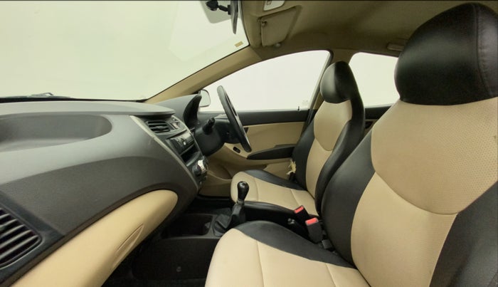 2014 Hyundai Eon ERA +, Petrol, Manual, 45,069 km, Right Side Front Door Cabin