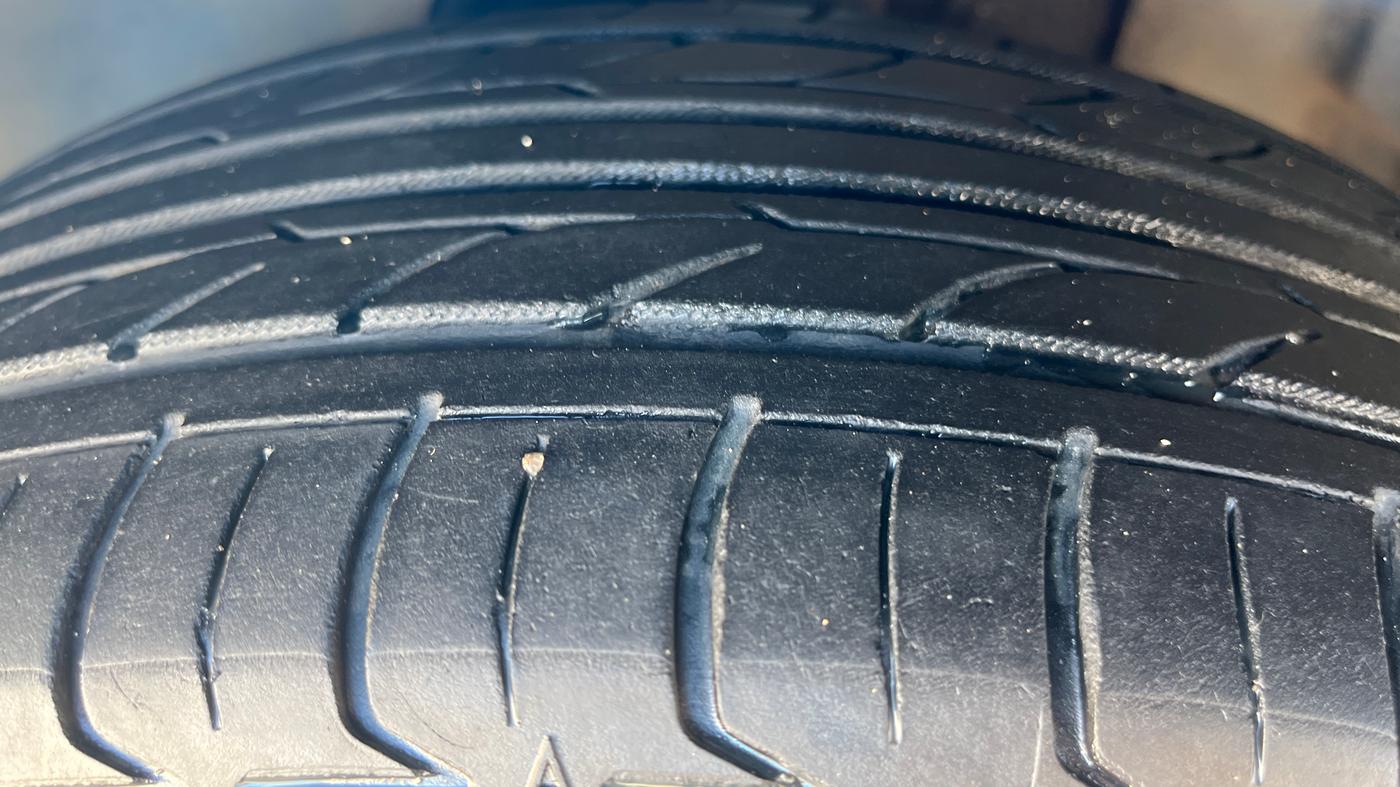 2022 Tata ALTROZ XZ DIESEL, Diesel, Manual, 95,070 km, Left Front Tyre Tread
