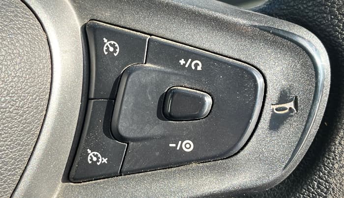 2022 Tata ALTROZ XZ DIESEL, Diesel, Manual, 95,011 km, Adaptive Cruise Control