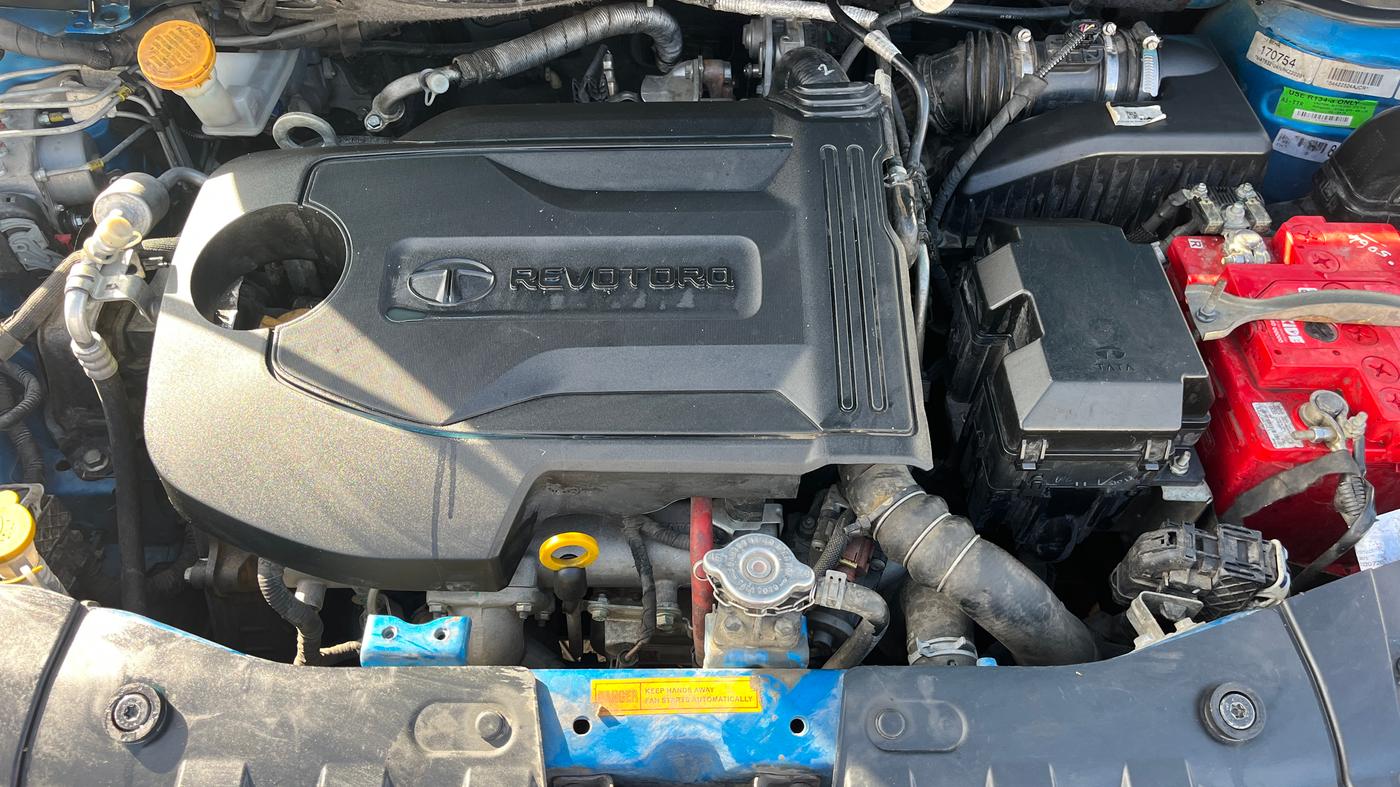 2022 Tata ALTROZ XZ DIESEL, Diesel, Manual, 95,070 km, Engine View