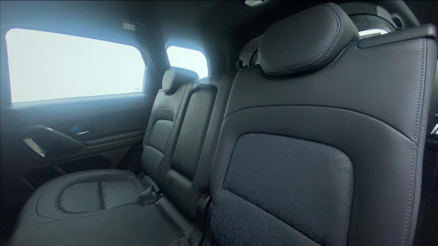 2022 Tata Safari XZ PLUS DARK EDITION, Diesel, Manual, 5,737 km, Right Side Rear Door Cabin