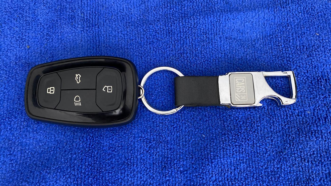 2022 Tata Safari XZ PLUS DARK EDITION, Diesel, Manual, 5,737 km, Key Close Up