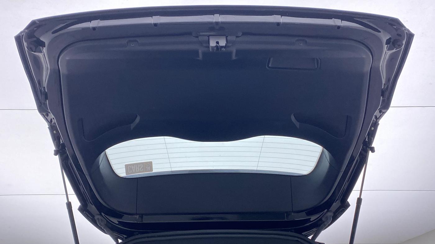 2022 Tata Safari XZ PLUS DARK EDITION, Diesel, Manual, 5,737 km, Boot Door Open