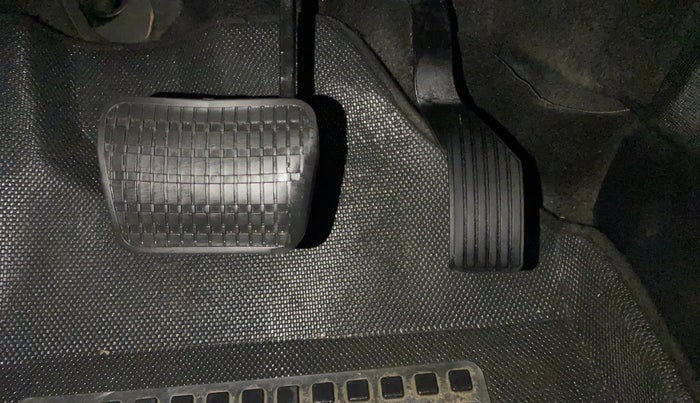 2018 Tata NEXON XZA PLUS PETROL DUAL TONE, Petrol, Automatic, 81,090 km, Pedals