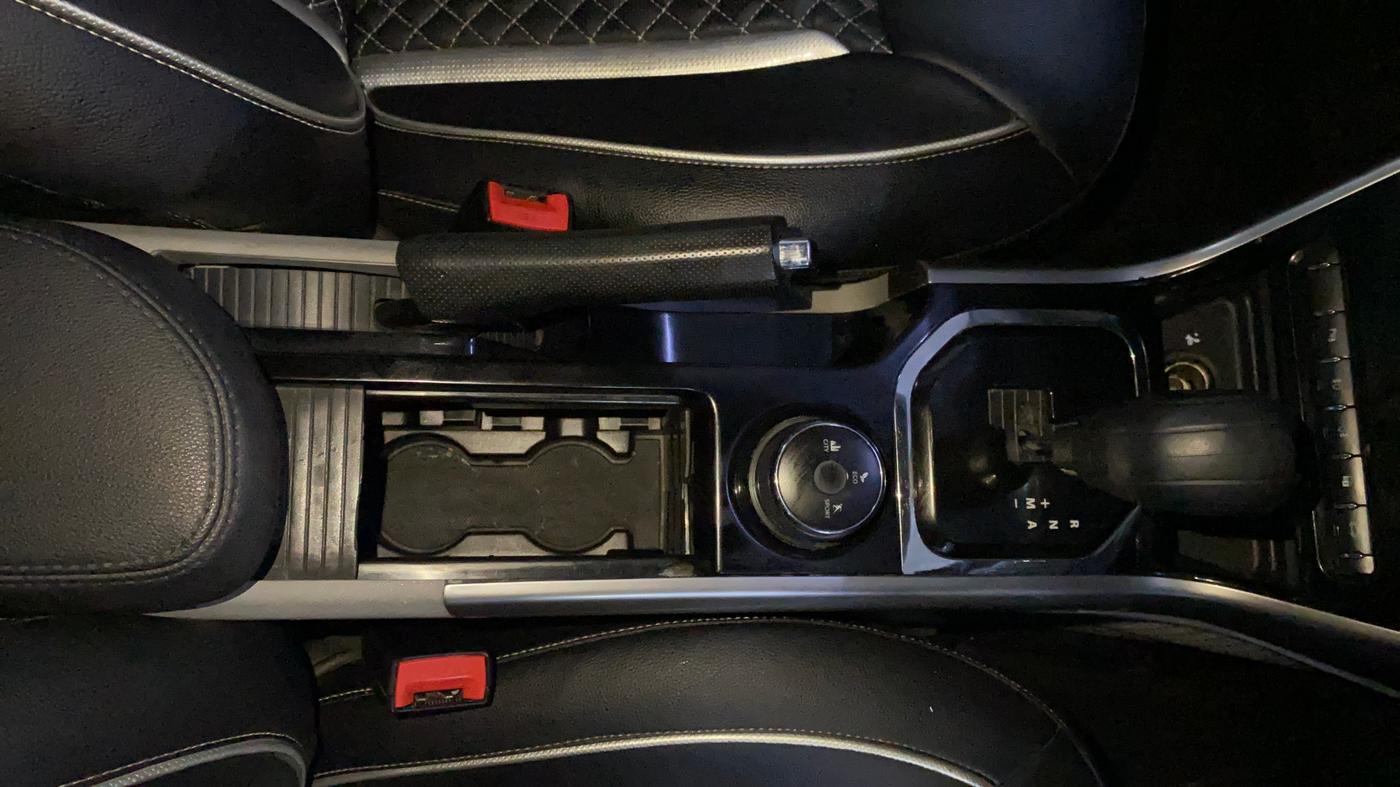 2018 Tata NEXON XZA PLUS PETROL DUAL TONE, Petrol, Automatic, 81,203 km, Gear Lever