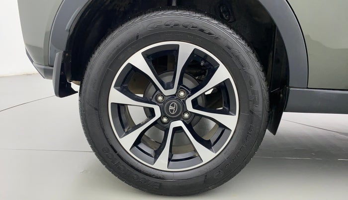 2020 Tata NEXON XZA+ (O) 1.2 RTN, Petrol, Automatic, 12,119 km, Right Rear Wheel