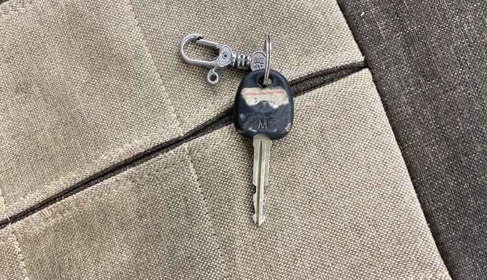 2016 Hyundai i10 MAGNA 1.1, CNG, Manual, 1,31,580 km, Key Close Up