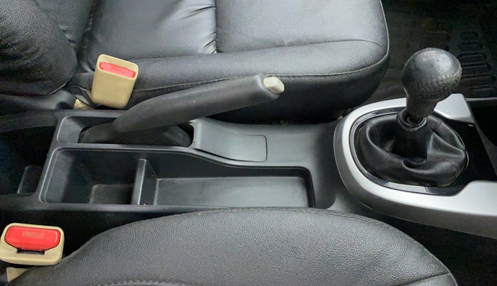 2016 Honda Jazz 1.2 V MT, Petrol, Manual, Gear Lever