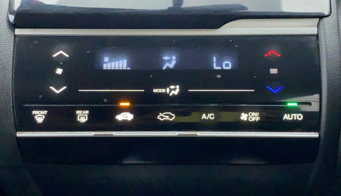 2016 Honda Jazz 1.2 V MT, Petrol, Manual, Automatic Climate Control