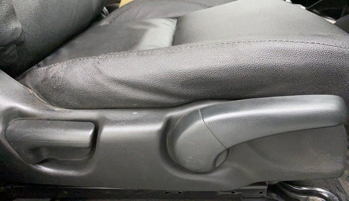 2016 Honda Jazz 1.2 V MT, Petrol, Manual, Driver Side Adjustment Panel