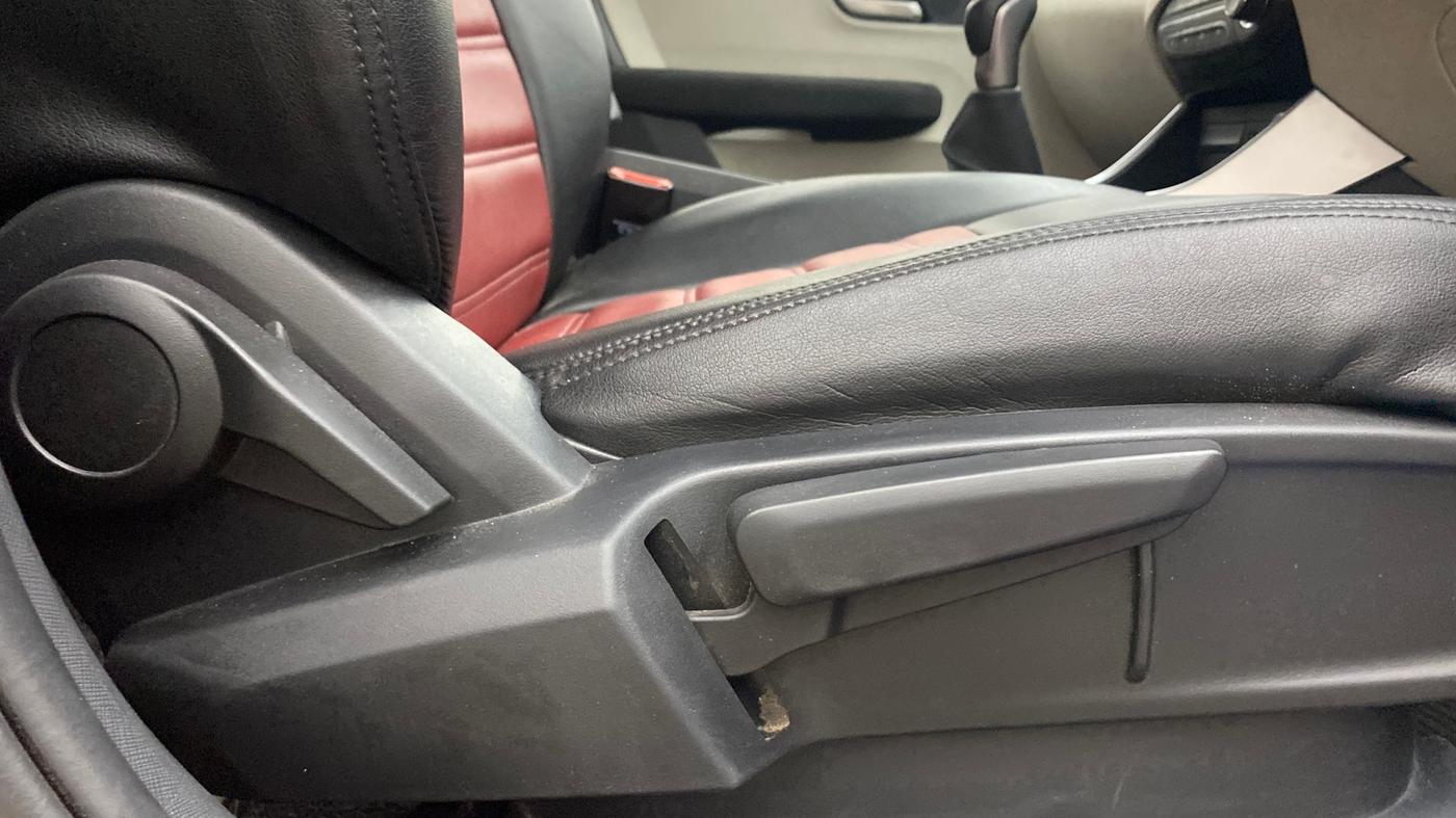 2021 Tata ALTROZ XZ PLUS I-TURBO PETROL, Petrol, Manual, 38,881 km, Driver Side Adjustment Panel