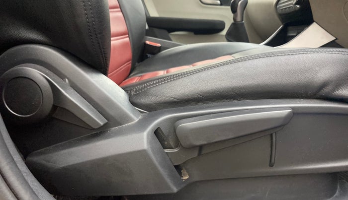 2021 Tata ALTROZ XZ PLUS I-TURBO PETROL, Petrol, Manual, 38,881 km, Driver Side Adjustment Panel