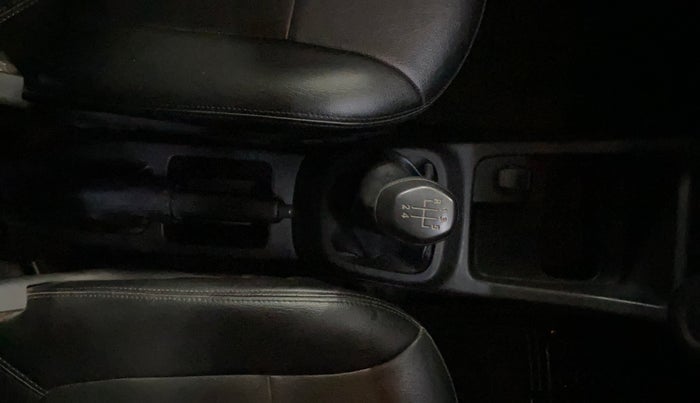 2019 Renault Kwid RXL, Petrol, Manual, 32,528 km, Gear Lever