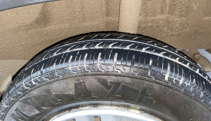 2019 Renault Kwid RXL, Petrol, Manual, 32,528 km, Left Rear Tyre Tread