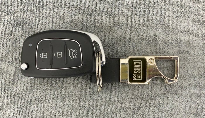 2012 Hyundai i20 SPORTZ 1.2, CNG, Manual, 52,162 km, Key Close Up