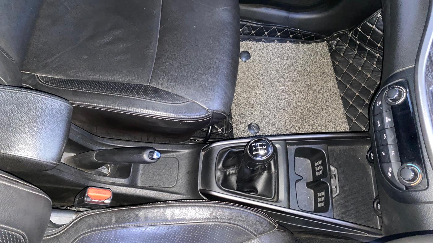 2019 Maruti XL6 ALPHA MT, Petrol, Manual, 94,659 km, Gear Lever