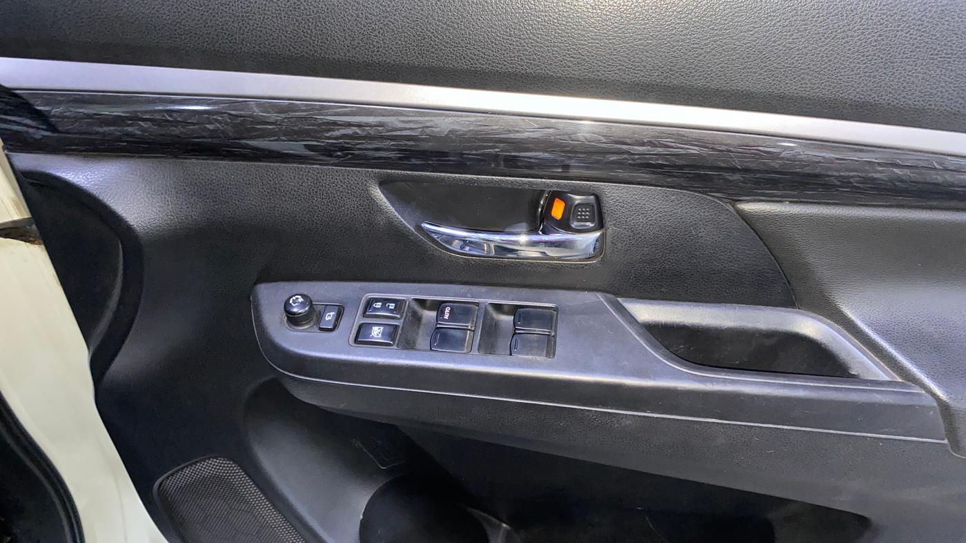 2019 Maruti XL6 ALPHA MT, Petrol, Manual, 94,659 km, Driver Side Door Panels Control