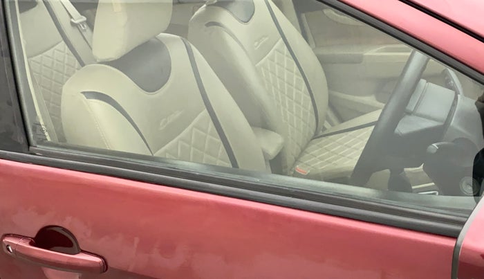 2015 Maruti Ciaz VXI+, Petrol, Manual, 17,004 km, Driver-side door - Weather strip has minor damage