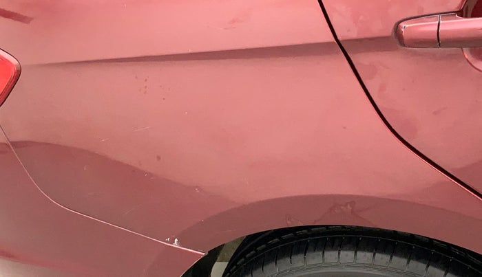 2015 Maruti Ciaz VXI+, Petrol, Manual, 17,004 km, Right quarter panel - Minor scratches