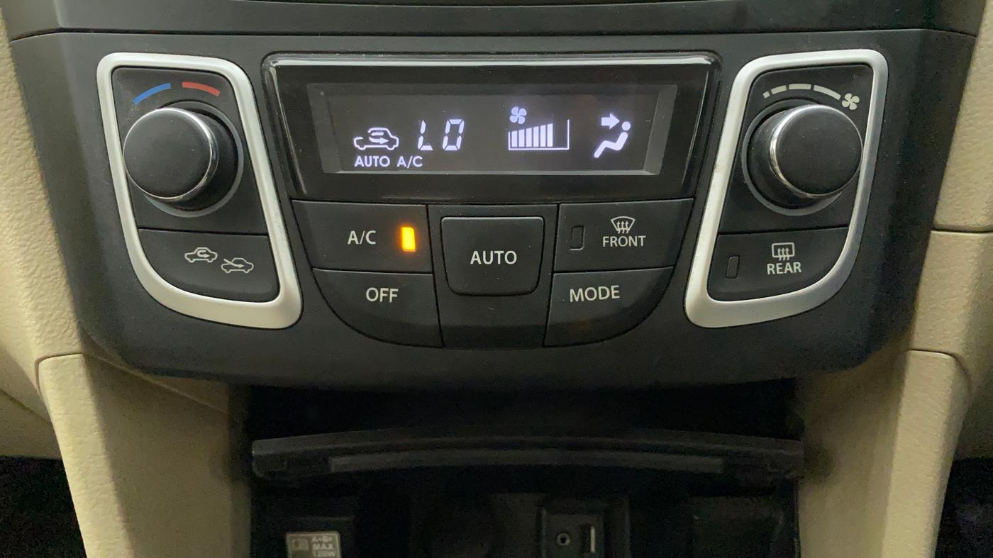 2015 Maruti Ciaz VXI+, Petrol, Manual, 17,004 km, Automatic Climate Control