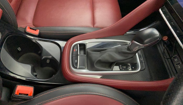 2023 MG ASTOR SAVVY 1.5 CVT S RED, Petrol, Automatic, 18,463 km, Gear Lever