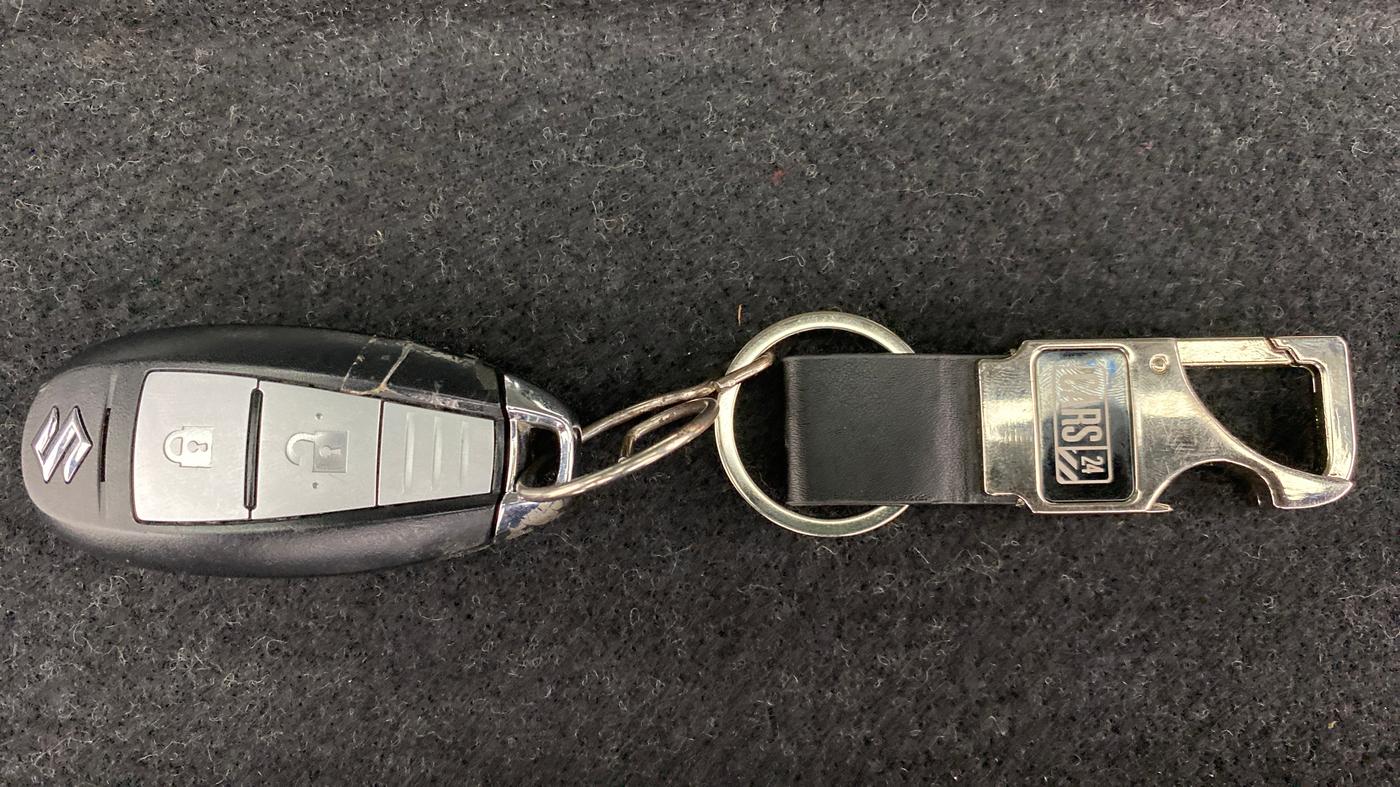 2020 Maruti Vitara Brezza ZXI+ AT SHVS DUAL TONE, Petrol, Automatic, 30,051 km, Key Close Up