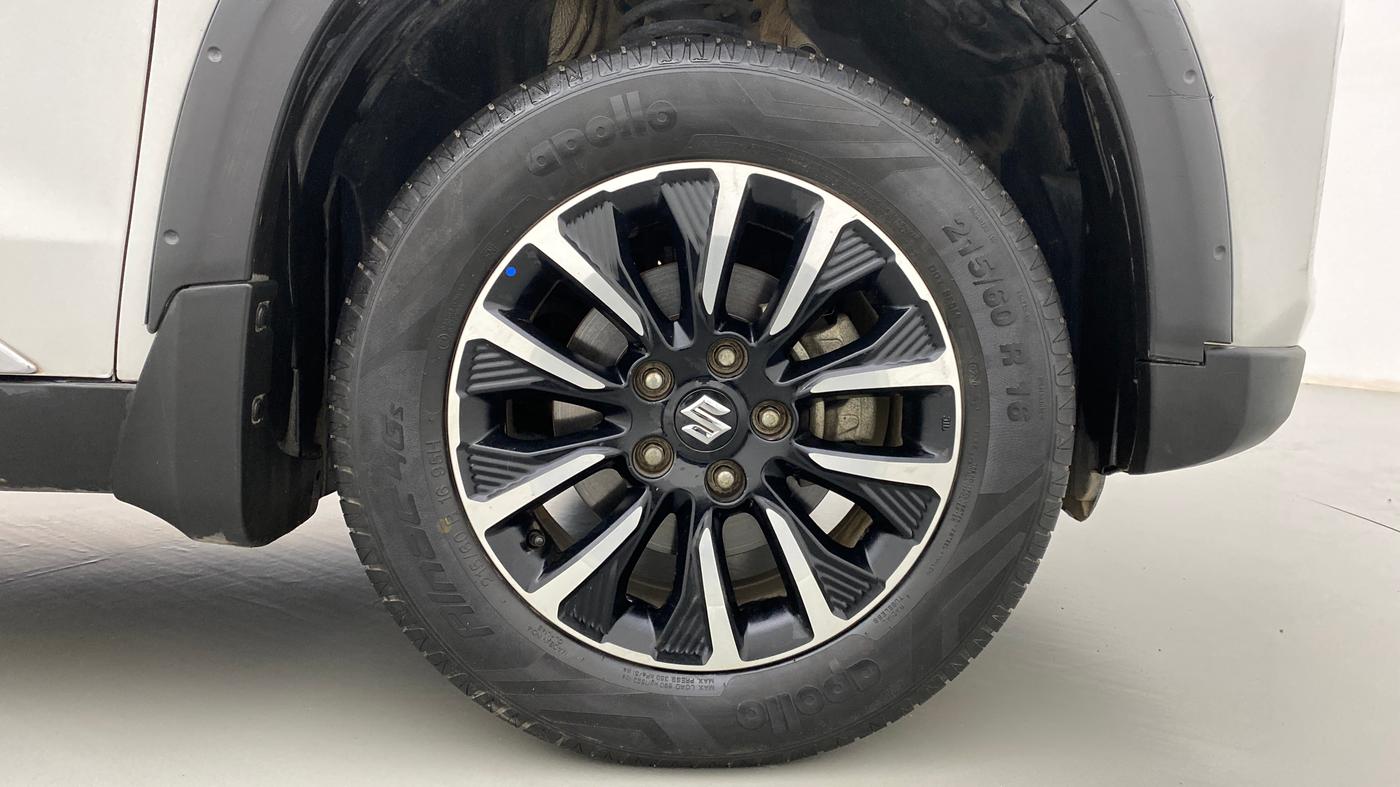 2020 Maruti Vitara Brezza ZXI+ AT SHVS DUAL TONE, Petrol, Automatic, 30,051 km, Right Front Wheel