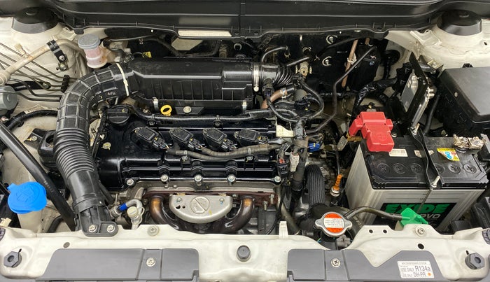 2020 Maruti Vitara Brezza ZXI+ AT SHVS DUAL TONE, Petrol, Automatic, 30,051 km, Open Bonet