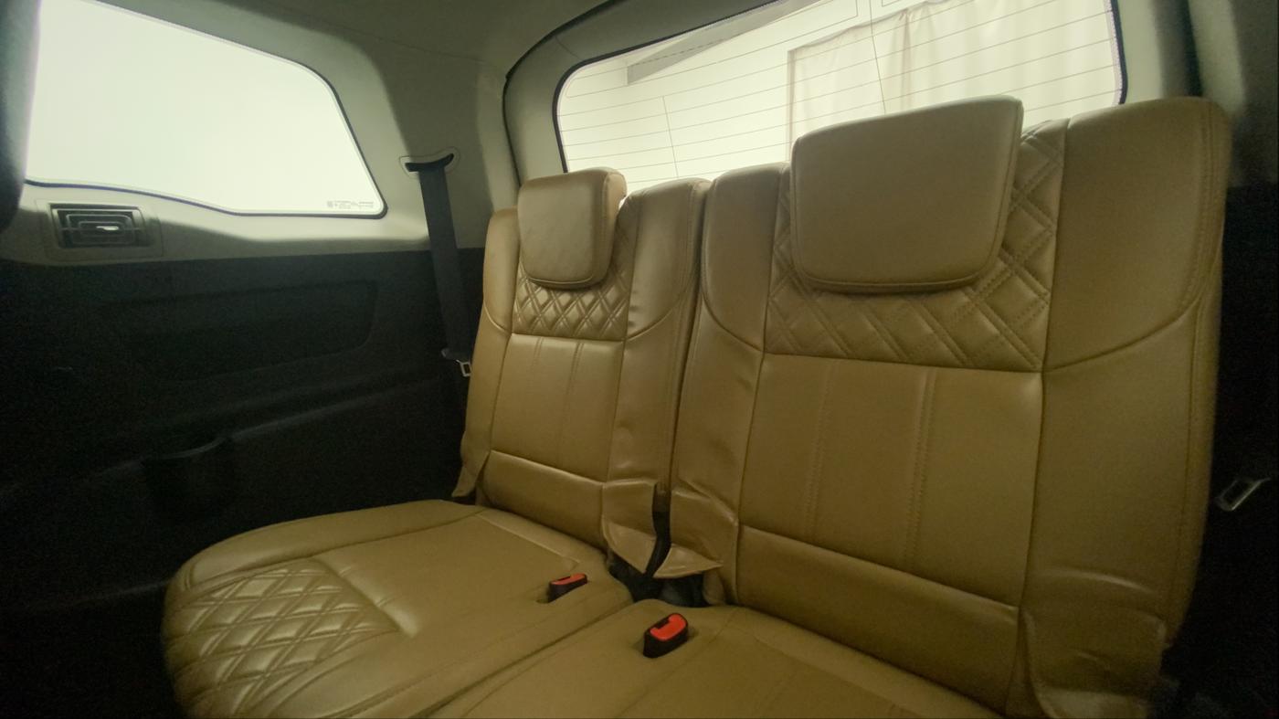 2018 Mahindra XUV500 W11, Diesel, Manual, 1,19,911 km, Third Seat Row ( optional )