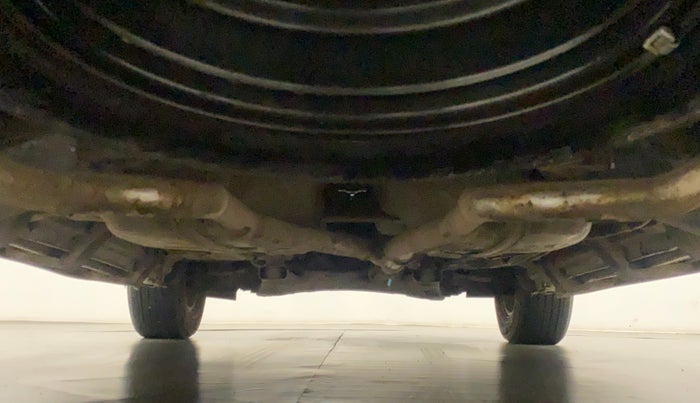 2018 Mahindra XUV500 W11, Diesel, Manual, 1,19,911 km, Rear Underbody