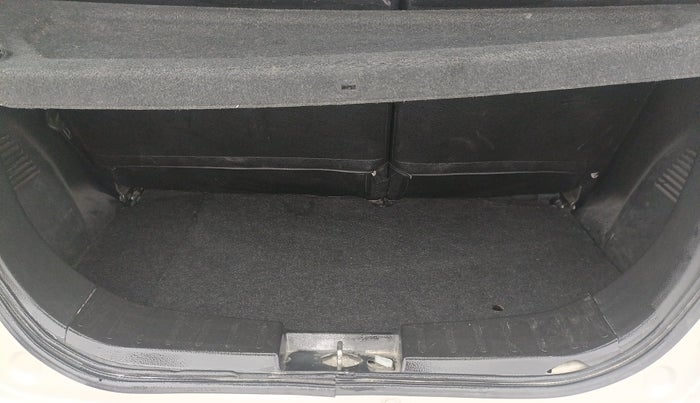 2018 Maruti Wagon R 1.0 VXI, Petrol, Manual, 64,806 km, Boot Inside