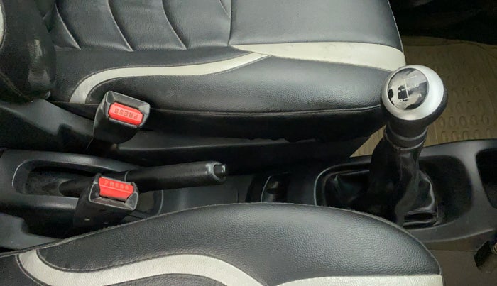 2012 Maruti Wagon R 1.0 LXI, Petrol, Manual, 67,164 km, Gear Lever