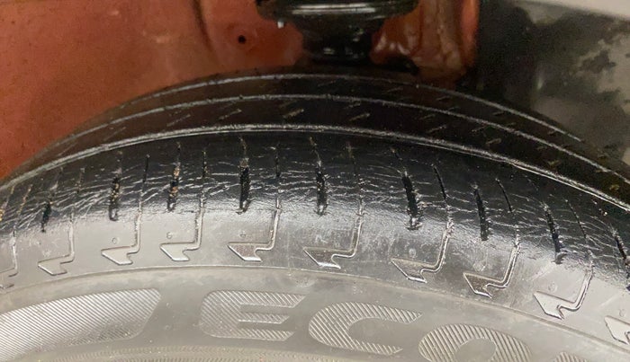 2017 Maruti IGNIS ZETA 1.2 AMT, Petrol, Automatic, 47,351 km, Right Front Tyre Tread