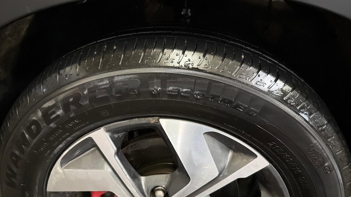 2020 KIA SONET GTX PLUS 1.0 DCT, Petrol, Automatic, 74,118 km, Left Front Tyre Tread