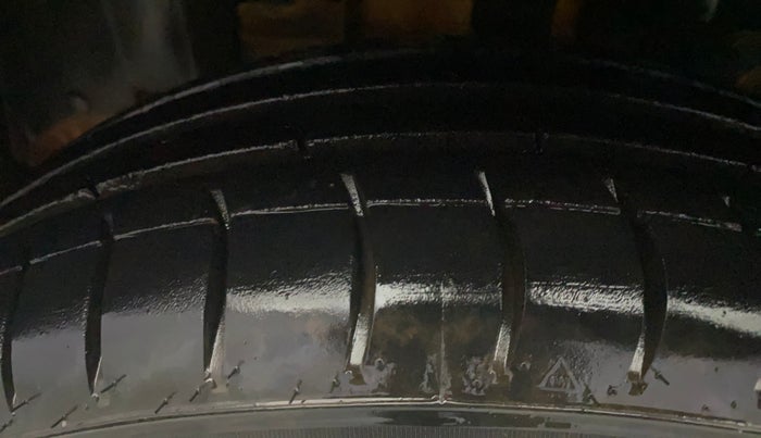 2021 Renault Kwid RXT 1.0 AMT (O), Petrol, Automatic, 58,532 km, Left Front Tyre Tread