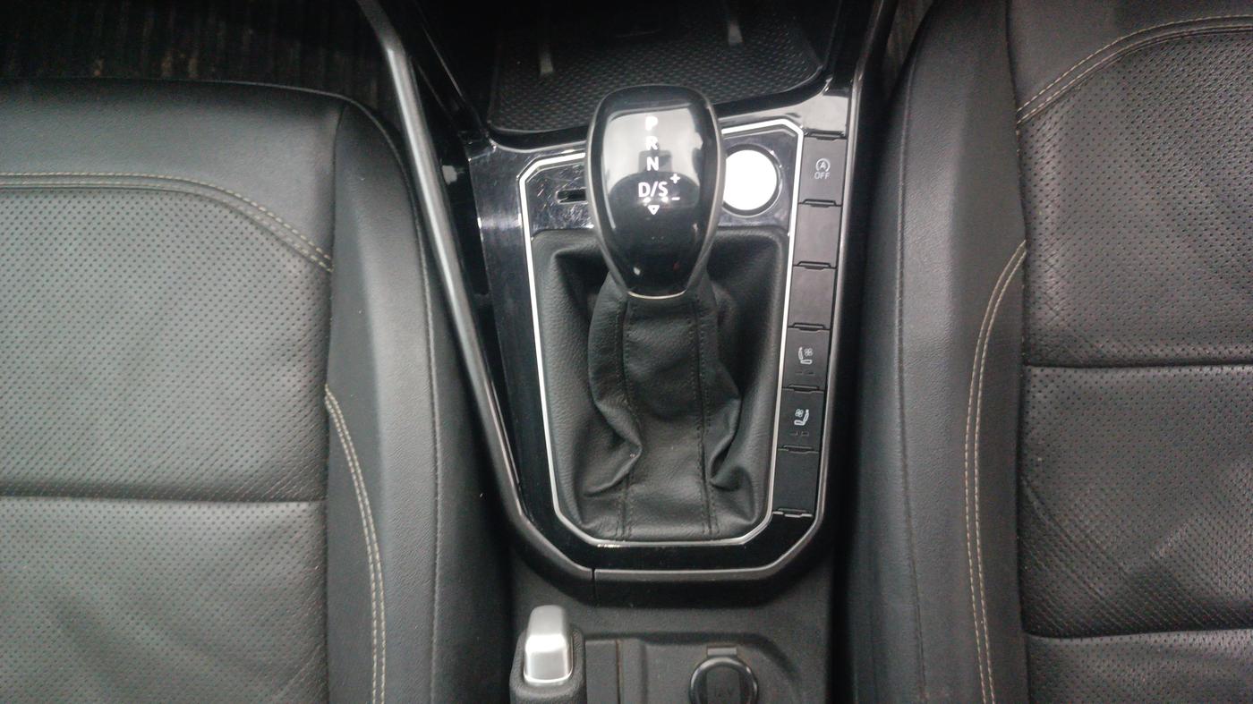 2023 Volkswagen VIRTUS GT PLUS TSI 1.5 EVO DSG, Petrol, Automatic, 59,044 km, Gear Lever