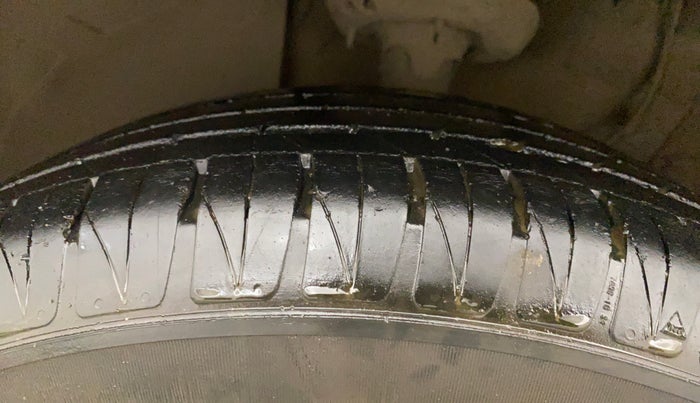 2021 KIA SONET HTX 1.0 IMT, Petrol, Manual, 40,355 km, Left Front Tyre Tread