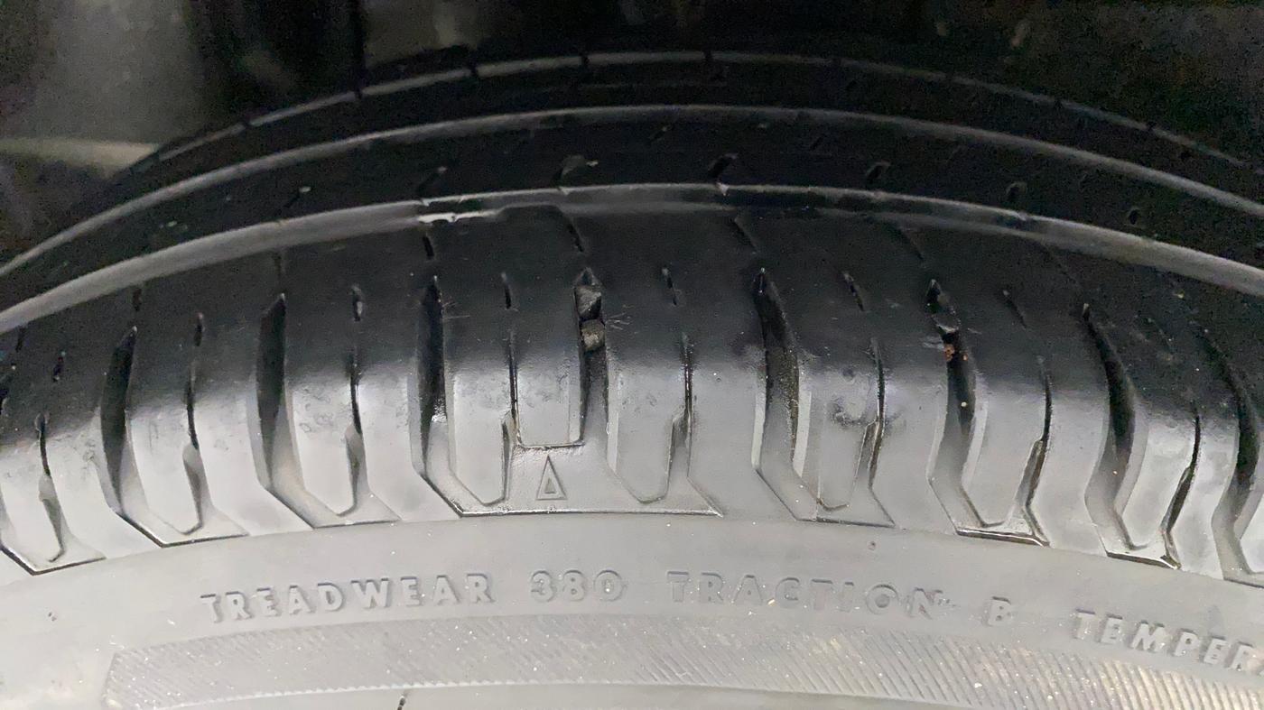 2017 Maruti Dzire VXI, Petrol, Manual, 12,360 km, Right Rear Tyre Tread