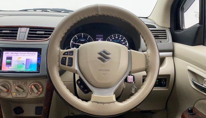 2016 Maruti Ertiga VDI SHVS, Diesel, Manual, 1,11,098 km, Steering Wheel Close Up