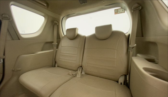 2016 Maruti Ertiga VDI SHVS, Diesel, Manual, 1,11,098 km, Third Seat Row ( optional )