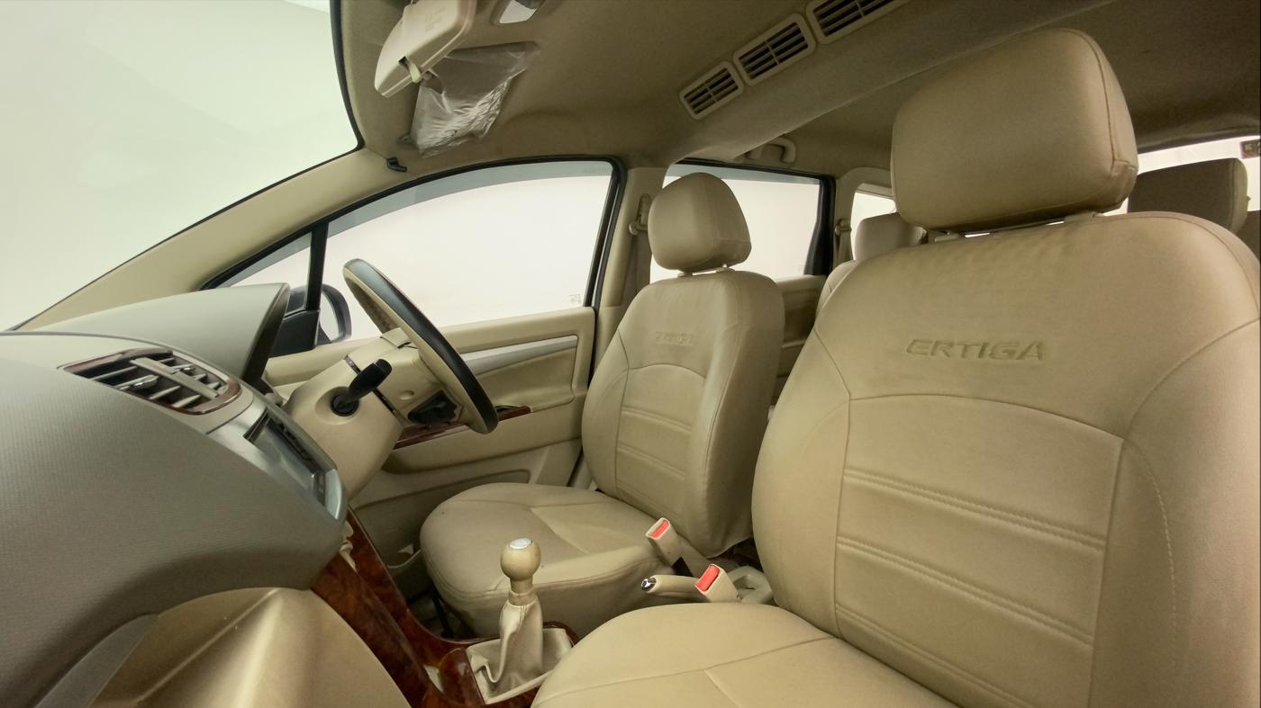 2016 Maruti Ertiga VDI SHVS, Diesel, Manual, 1,11,098 km, Right Side Front Door Cabin
