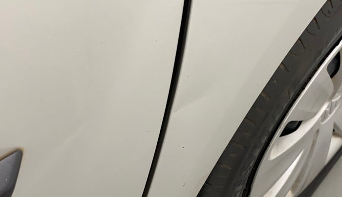 2016 Maruti Ertiga VDI SHVS, Diesel, Manual, 1,11,098 km, Right fender - Slightly dented