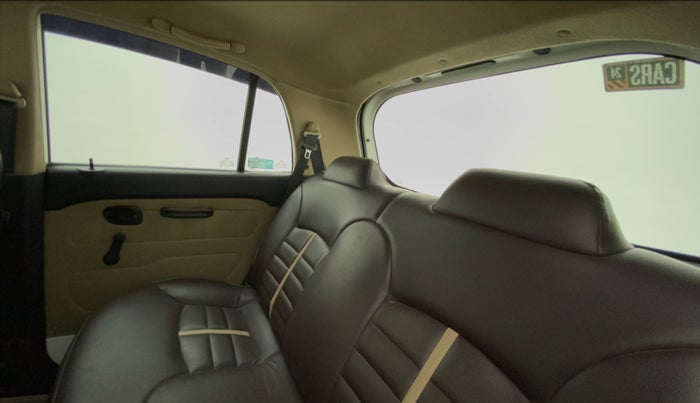 2014 Hyundai Santro Xing GLS, Petrol, Manual, 76,161 km, Right Side Rear Door Cabin